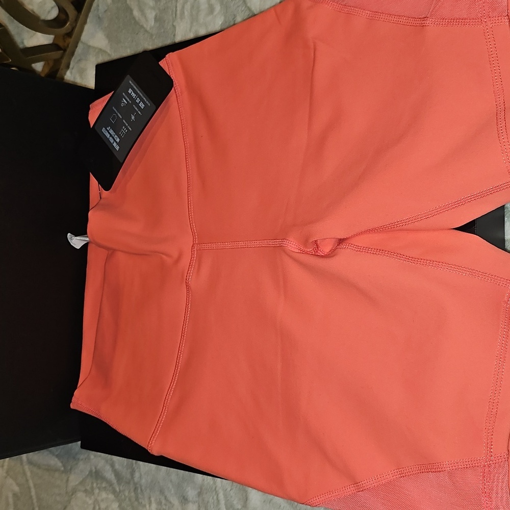 NWT Fabletics 2 piece coral outfit - Picture 7 of 11